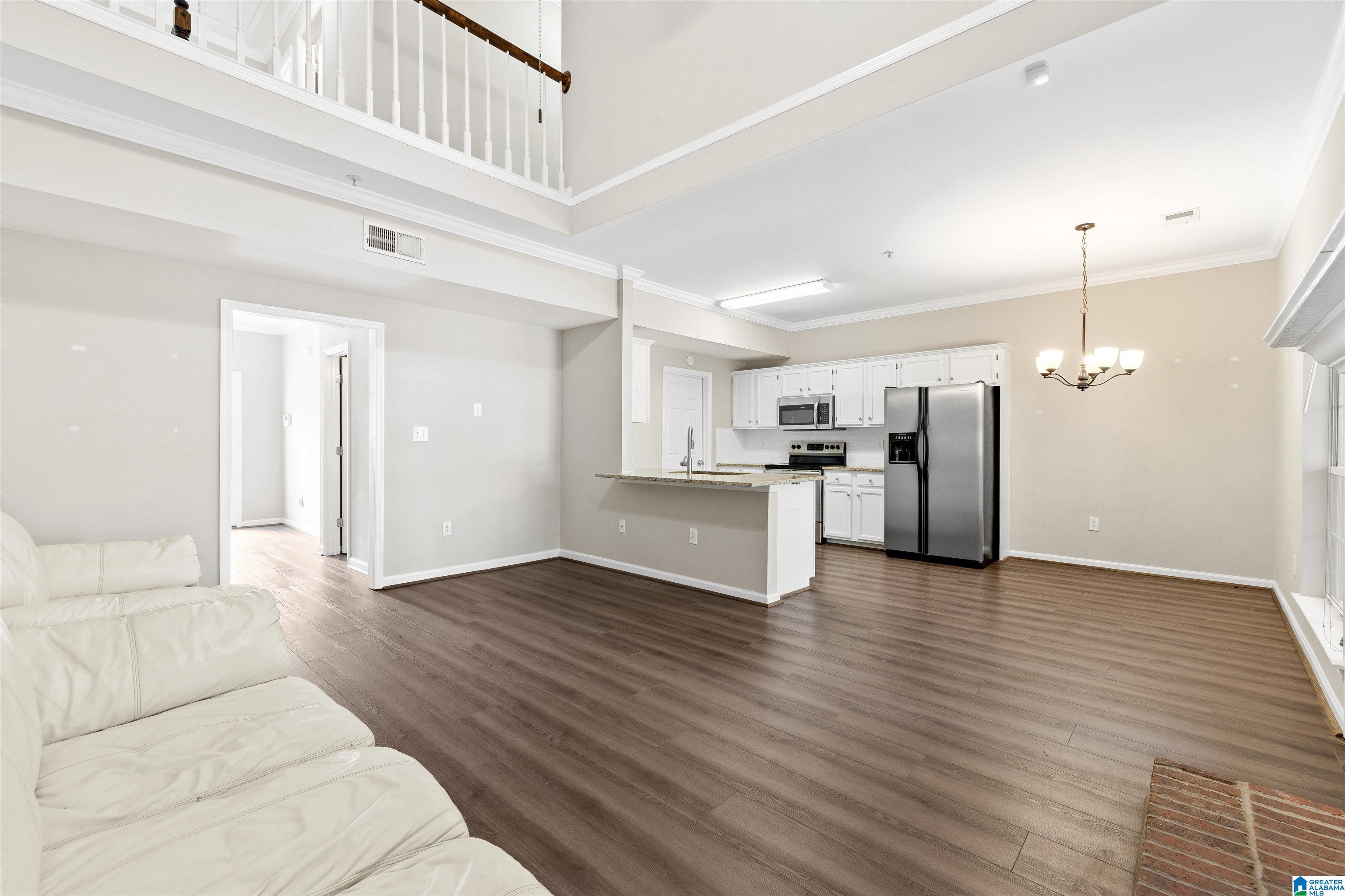 129 TIMBERLEAF CIRCLE
