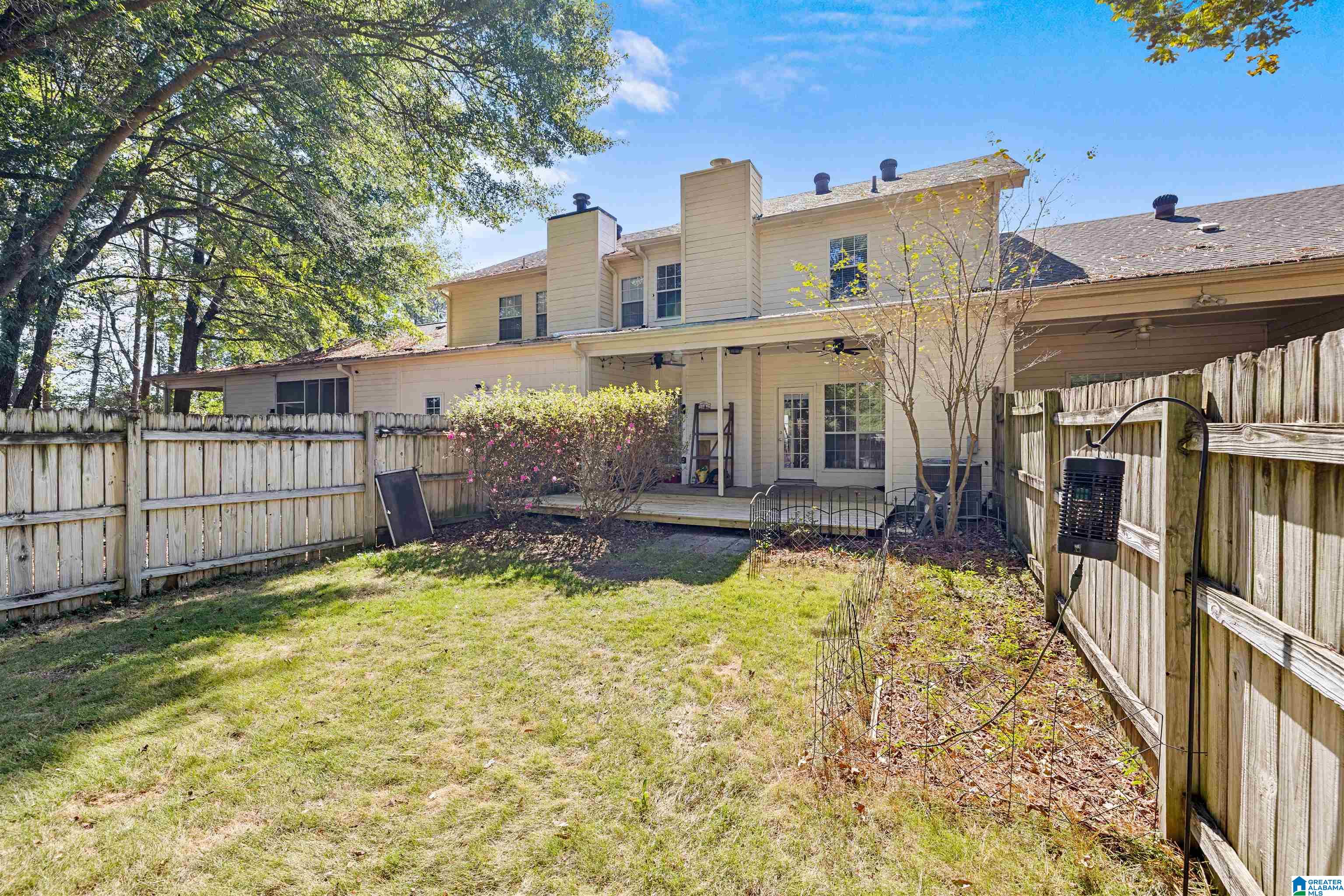 129 TIMBERLEAF CIRCLE