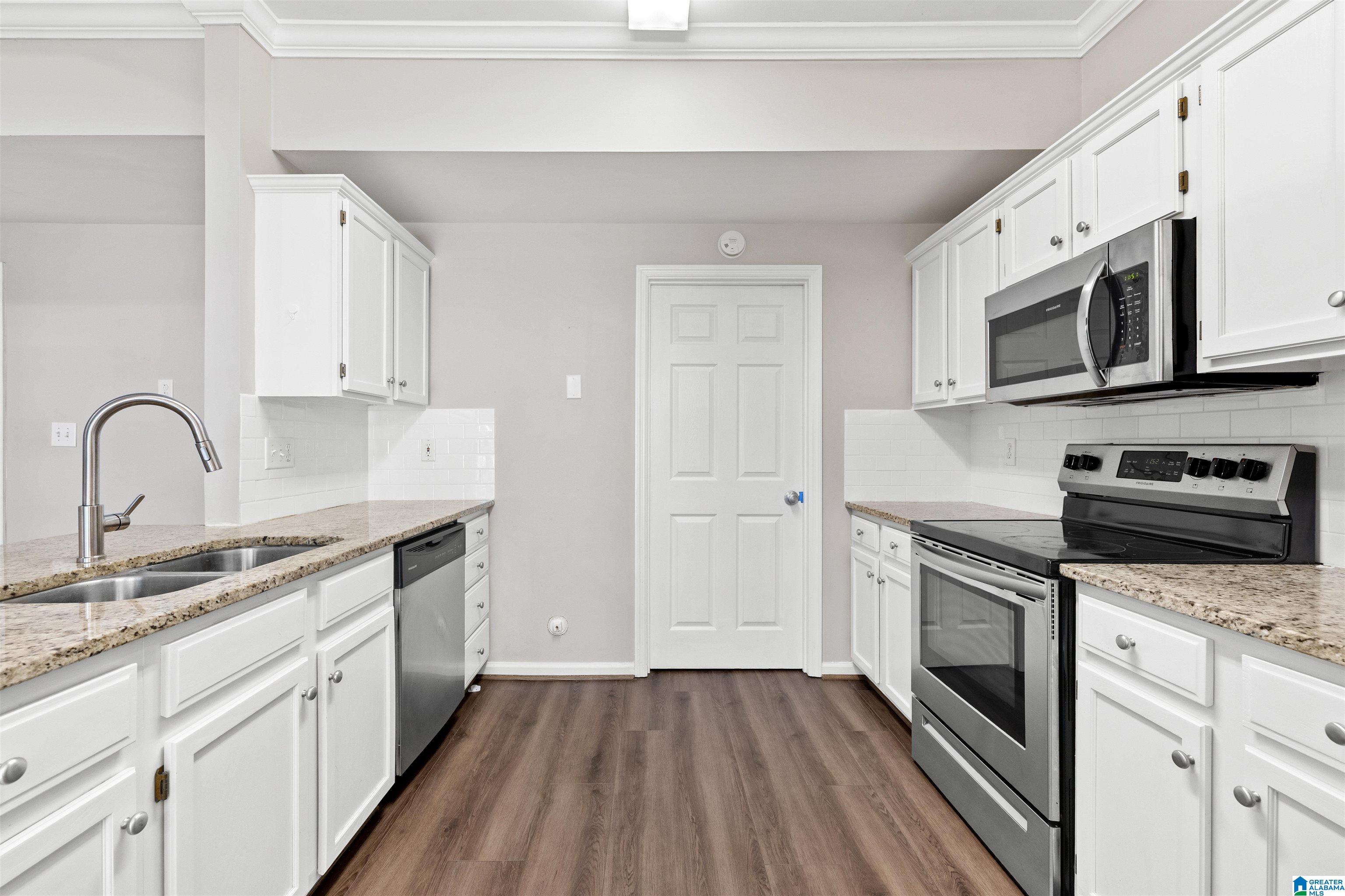 129 TIMBERLEAF CIRCLE
