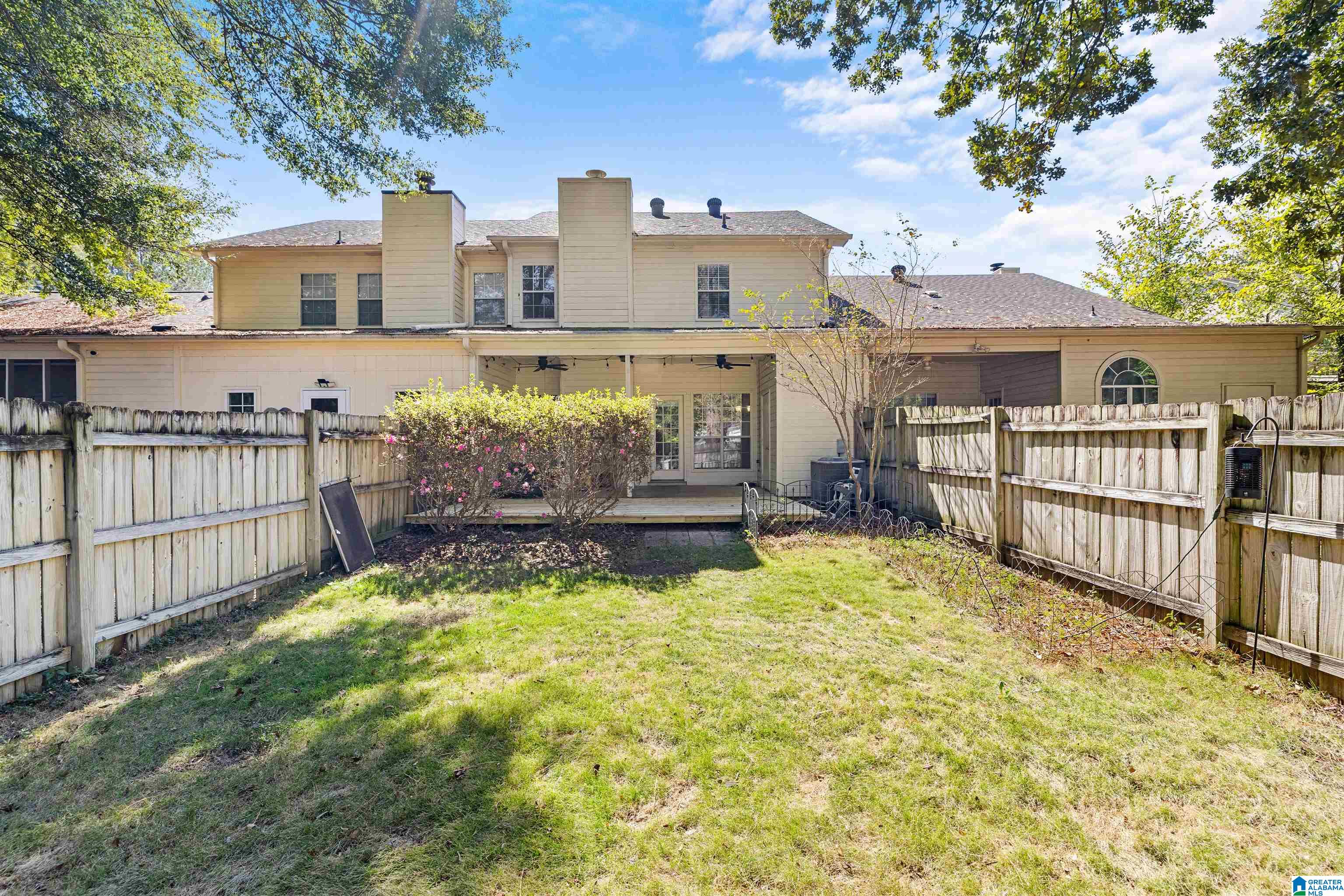 129 TIMBERLEAF CIRCLE