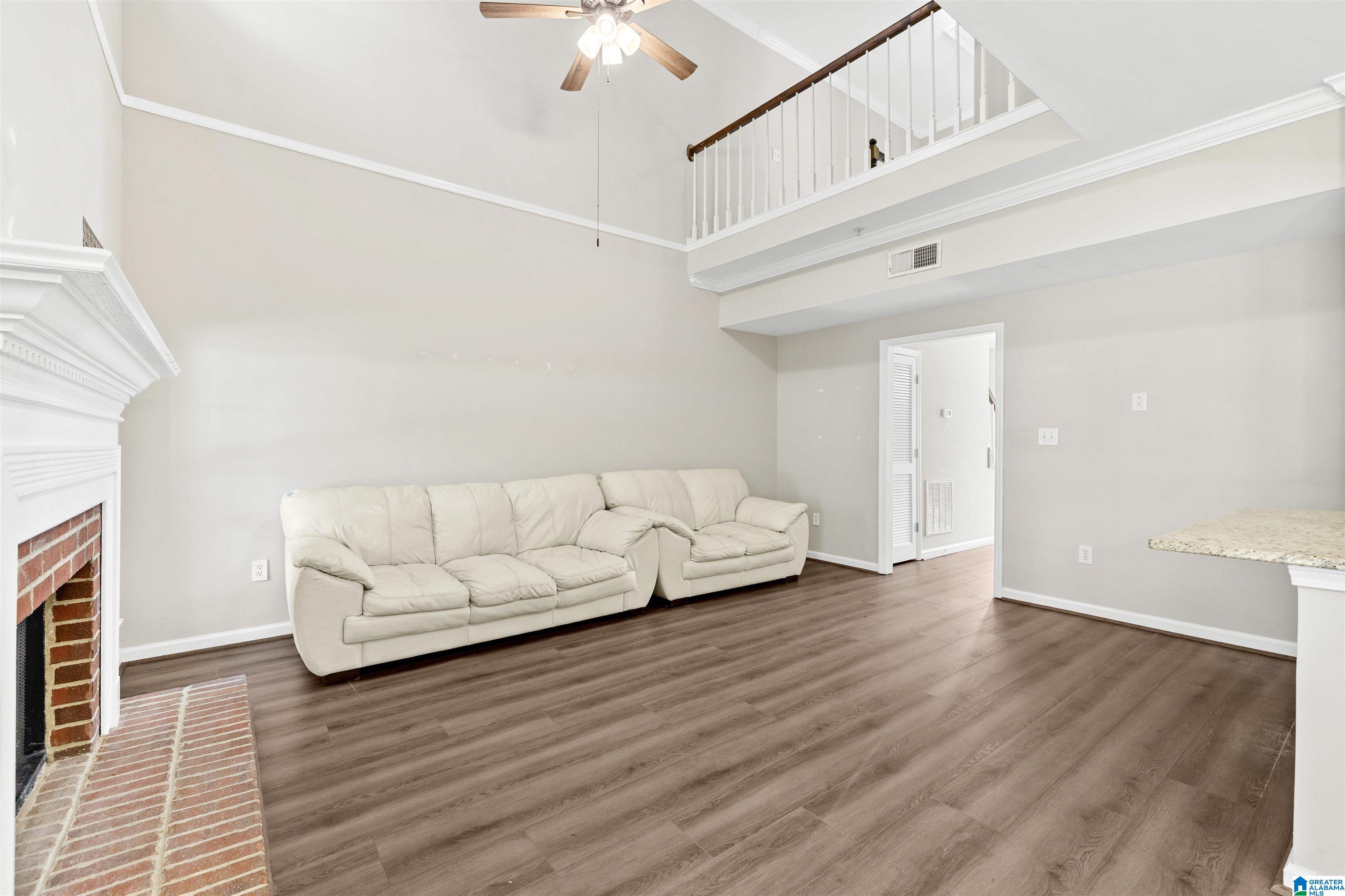 129 TIMBERLEAF CIRCLE