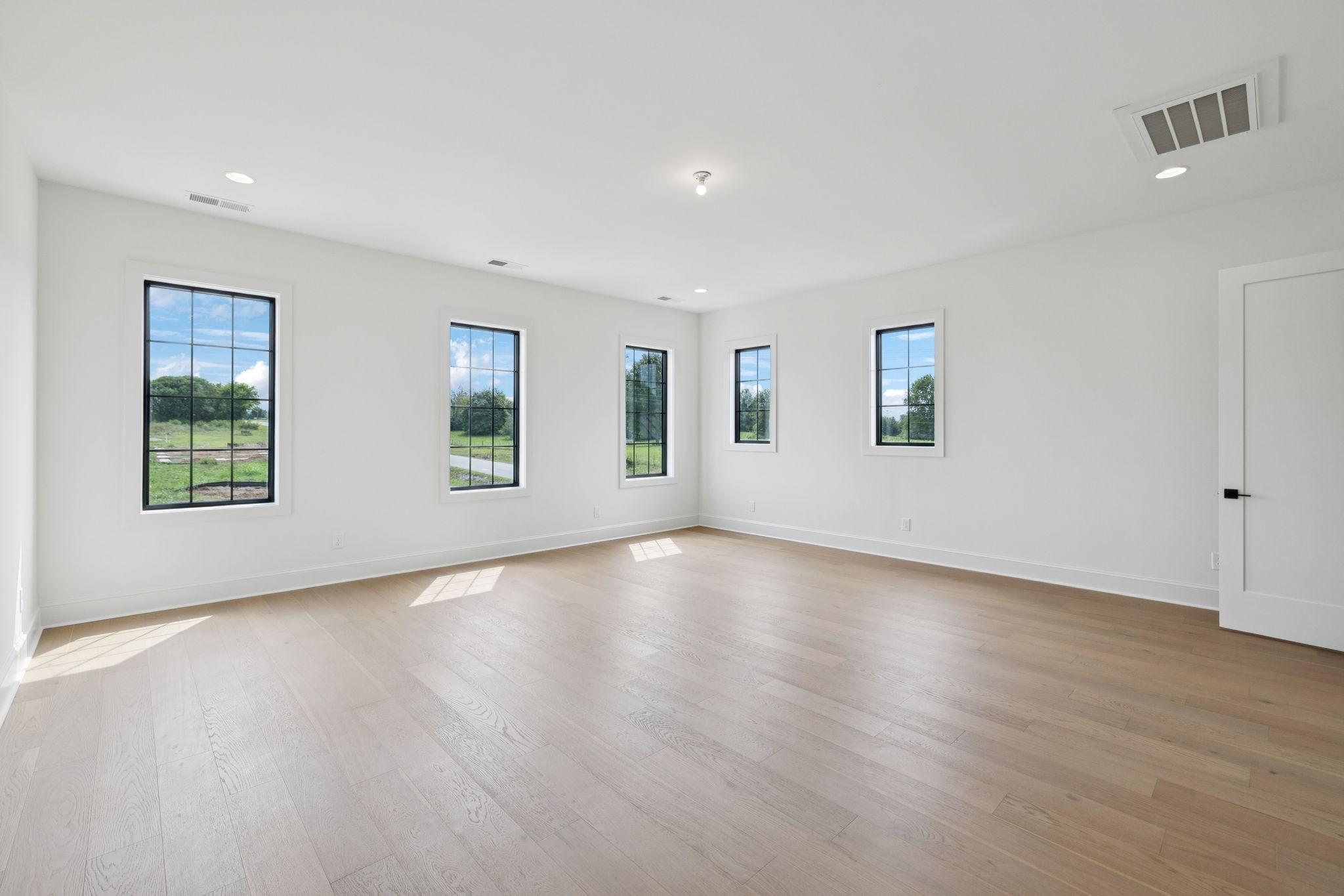 102 Cardiff Drive, N