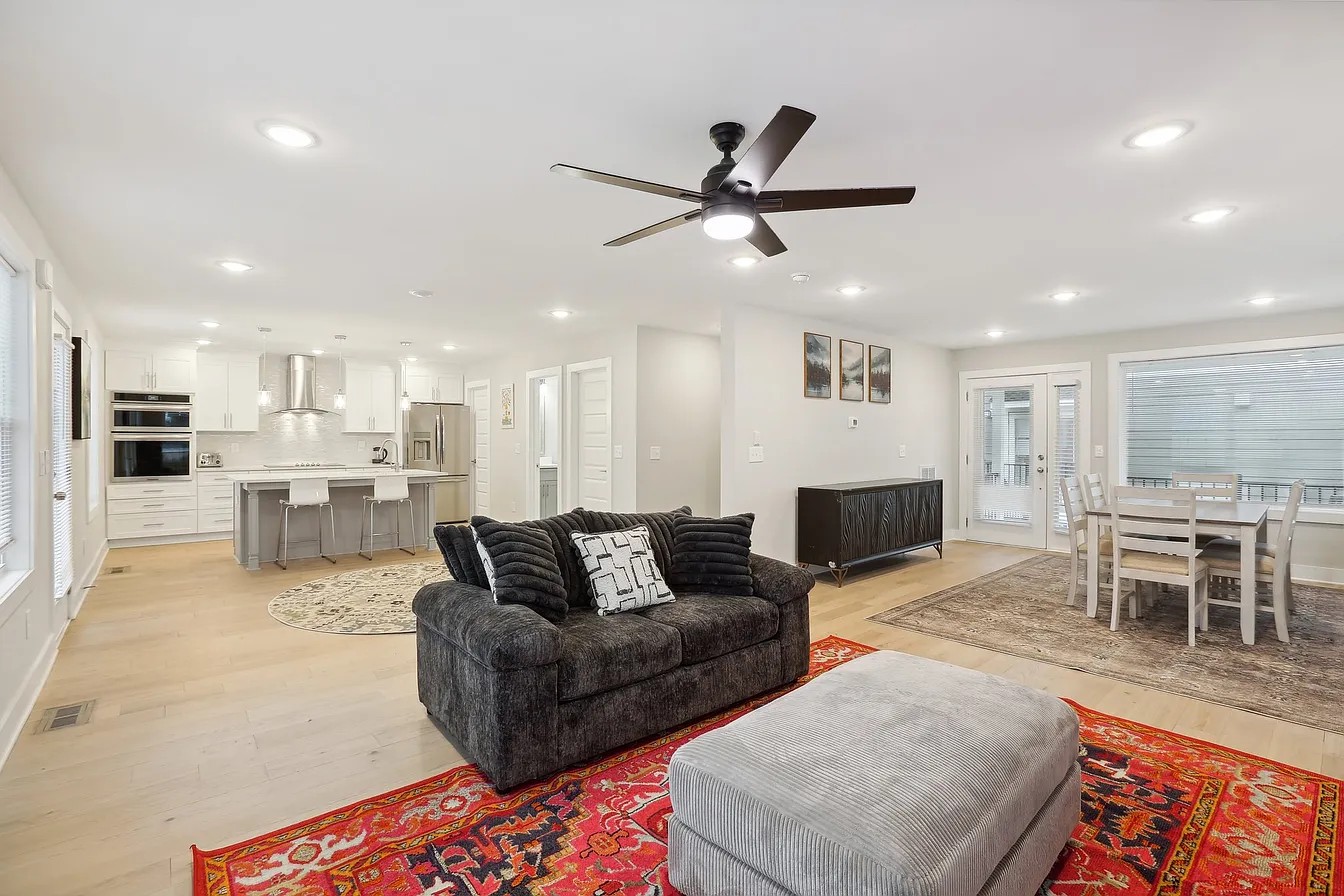 6206 Morrow Rd Unit: B