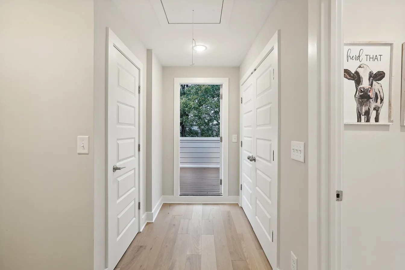 6206 Morrow Rd Unit: B