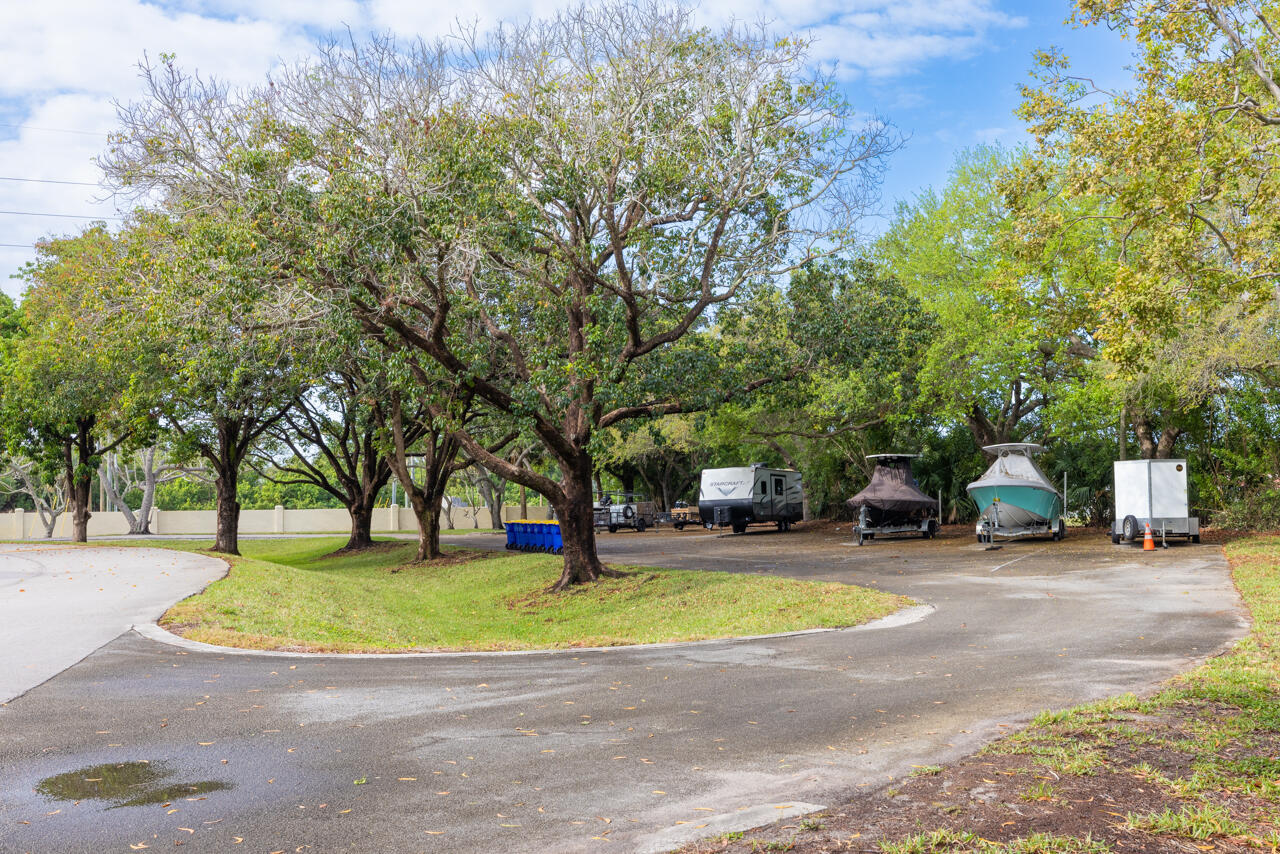 6547 SE Federal Highway 101