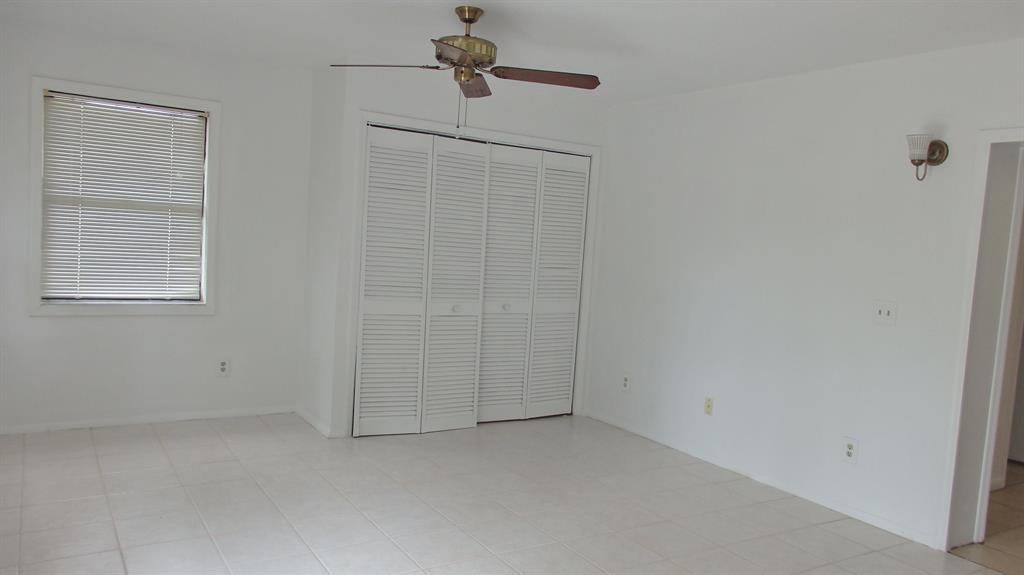 1220 SE Saint Lawrence Way