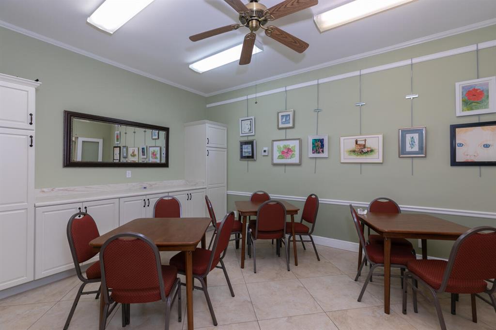 271 SW South River Drive 102