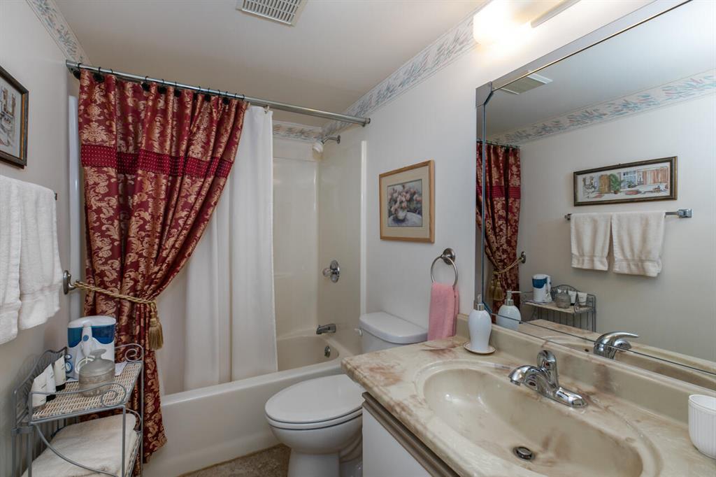 271 SW South River Drive 102