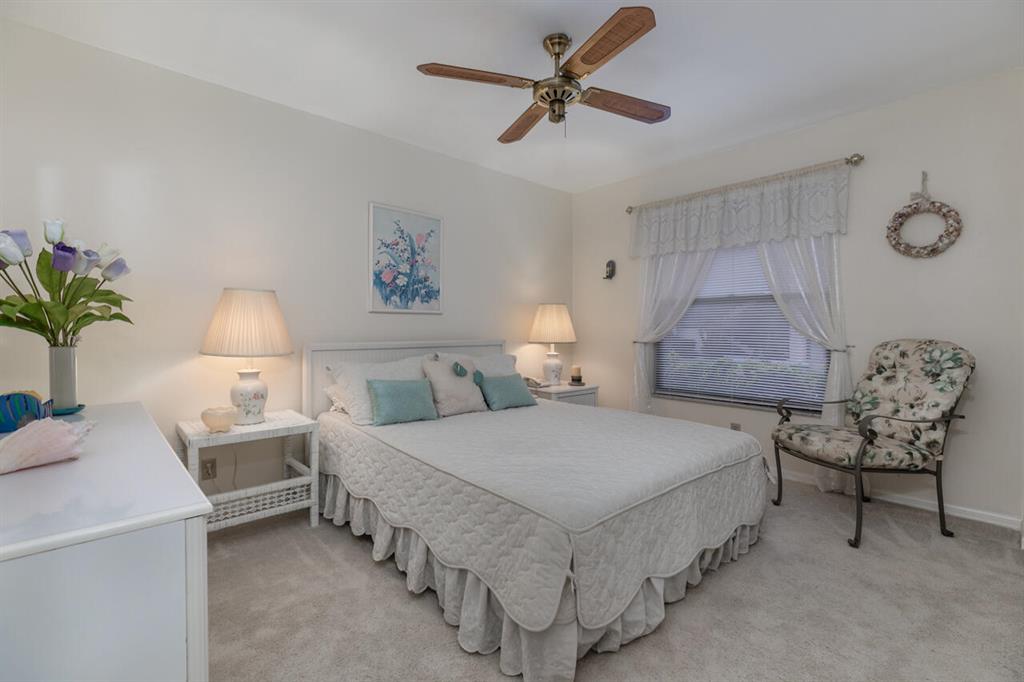 271 SW South River Drive 102