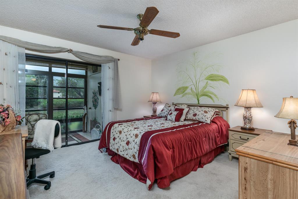 271 SW South River Drive 102