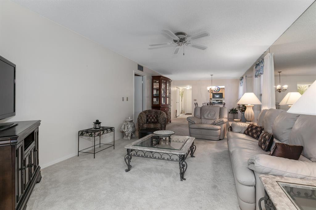 271 SW South River Drive 102