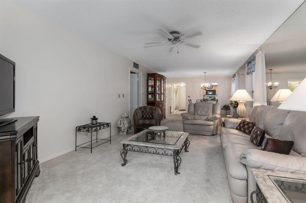 271 SW South River Drive 102