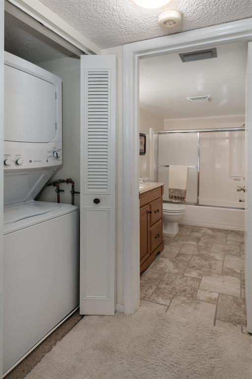 271 SW South River Drive 102