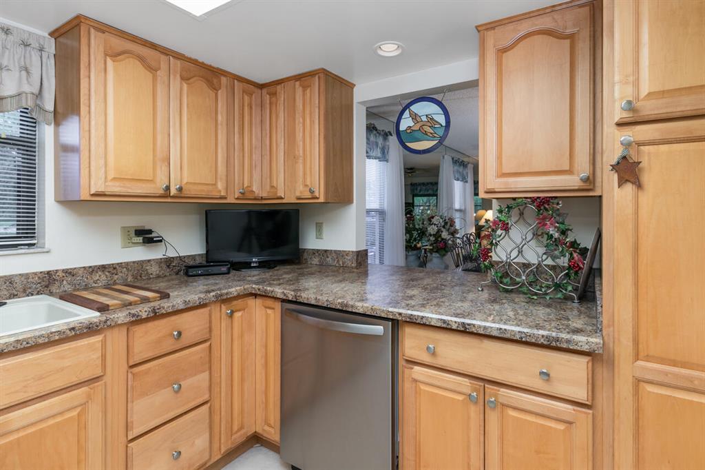 271 SW South River Drive 102