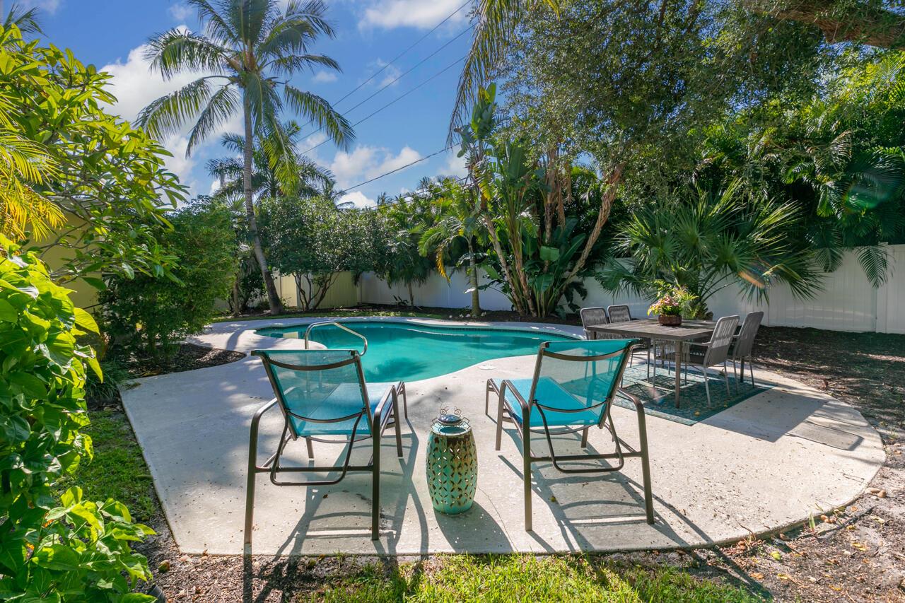 3412 Cove Road