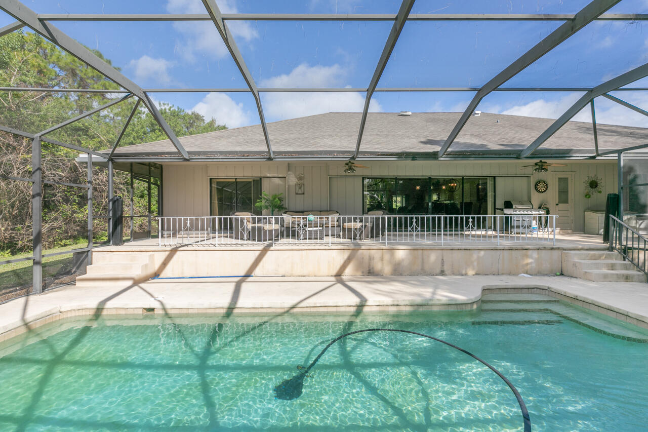 1634 SW Saint Andrews Drive