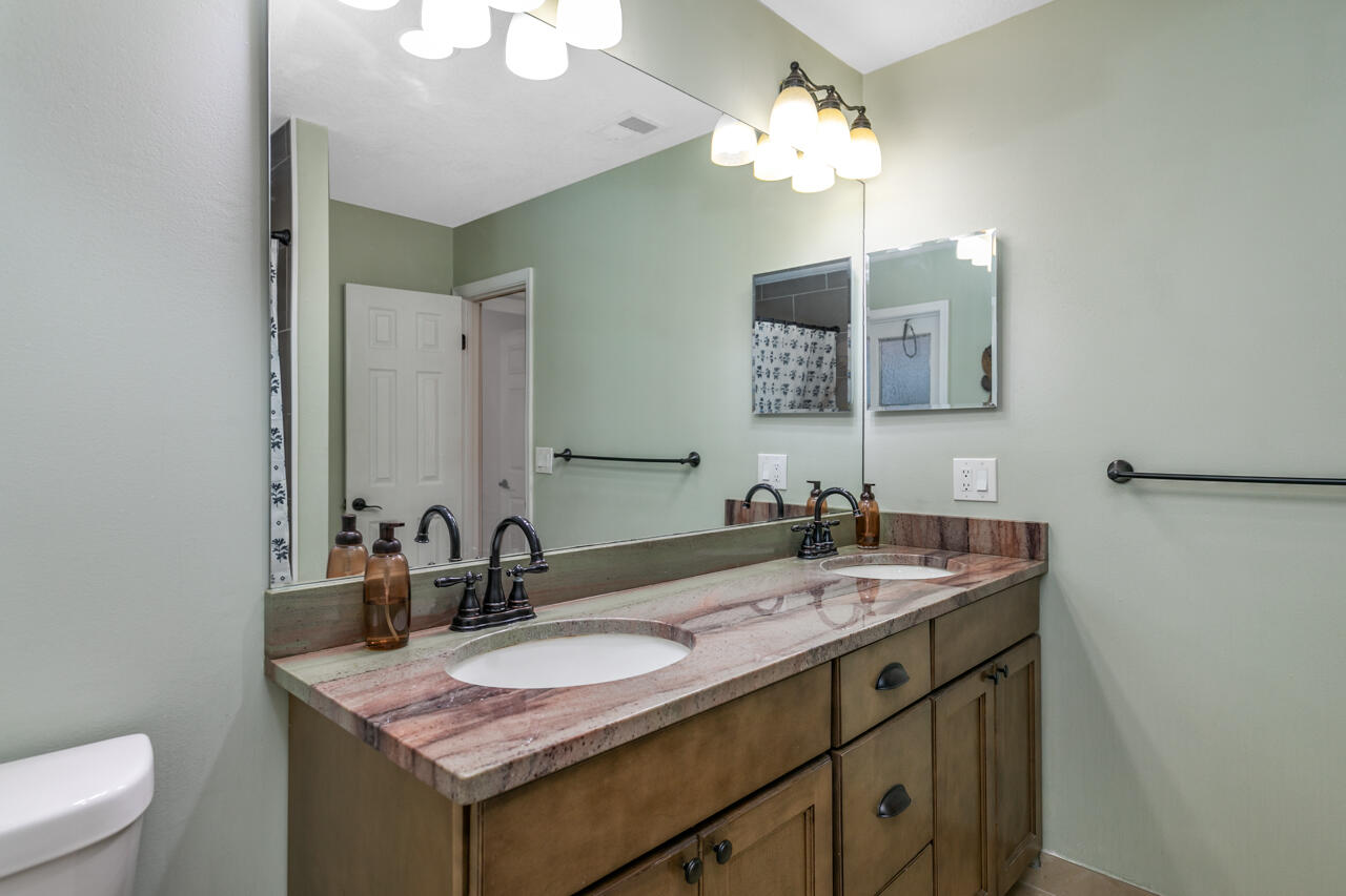 1634 SW Saint Andrews Drive