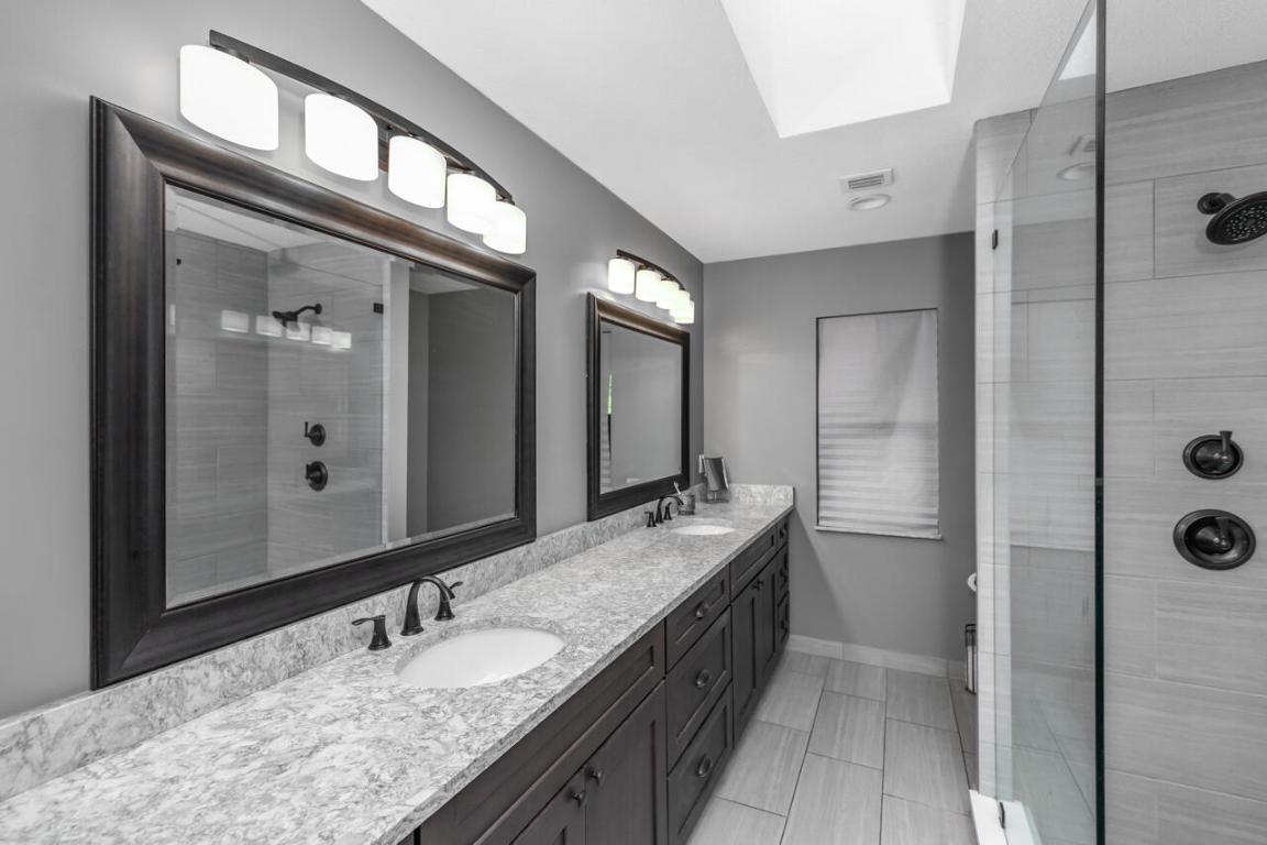 1634 SW Saint Andrews Drive