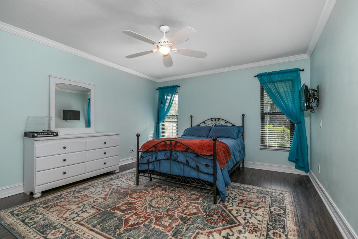 1634 SW Saint Andrews Drive