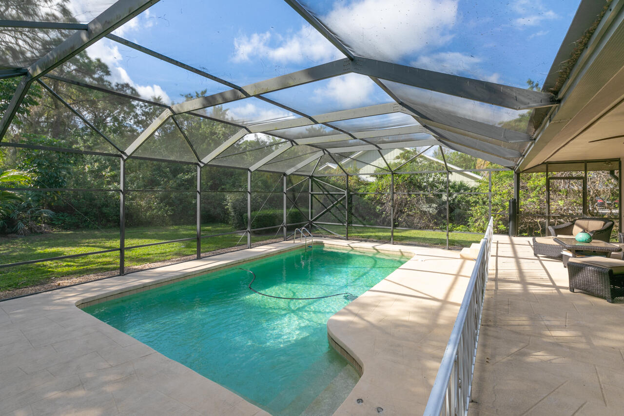 1634 SW Saint Andrews Drive