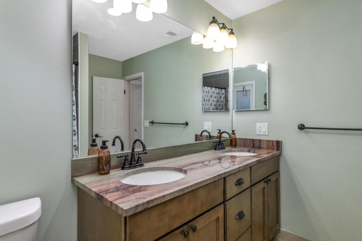 1634 SW Saint Andrews Drive