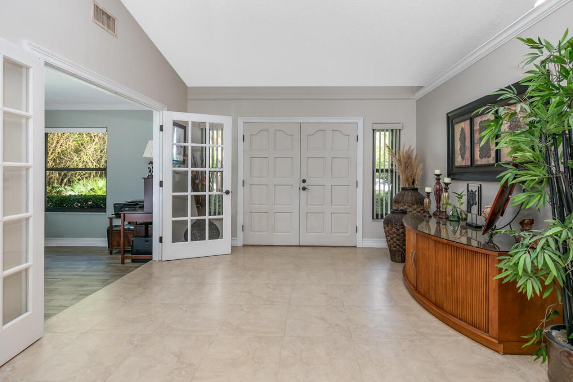 1634 SW Saint Andrews Drive