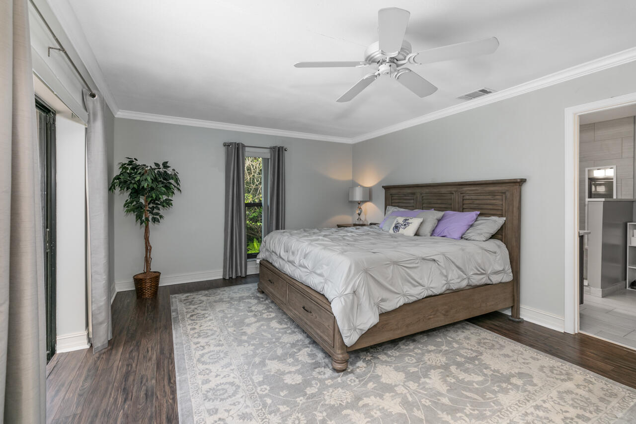 1634 SW Saint Andrews Drive