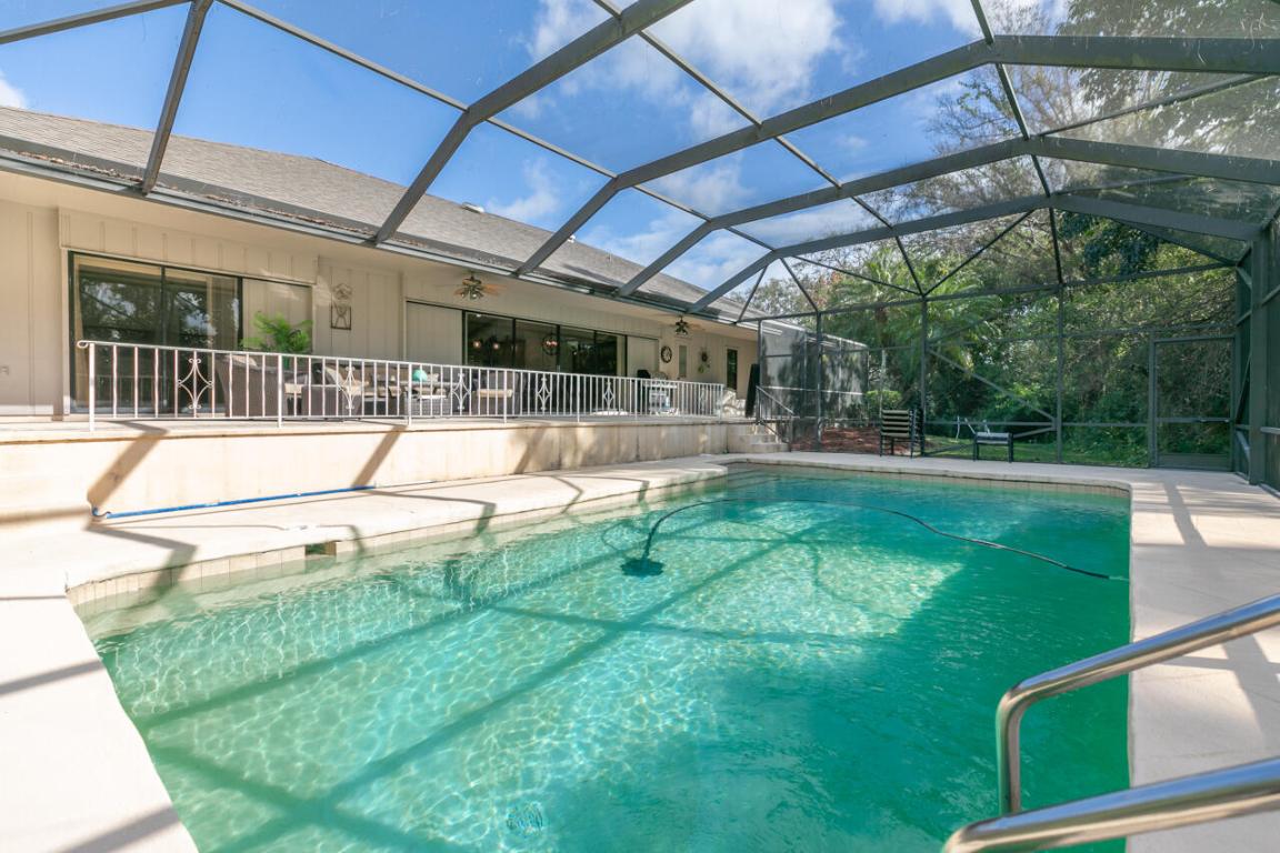 1634 SW Saint Andrews Drive