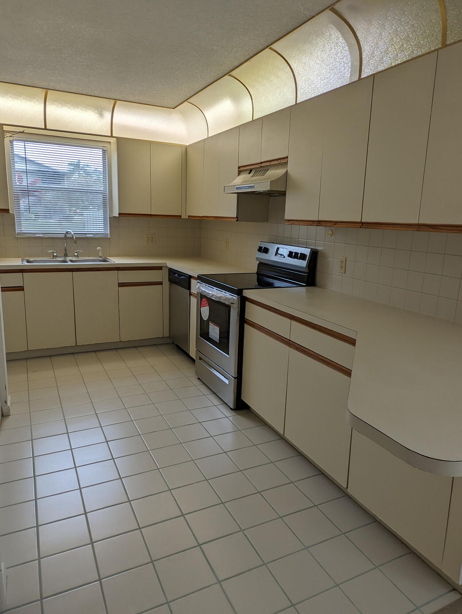 8291 SE Croft Circle M-5