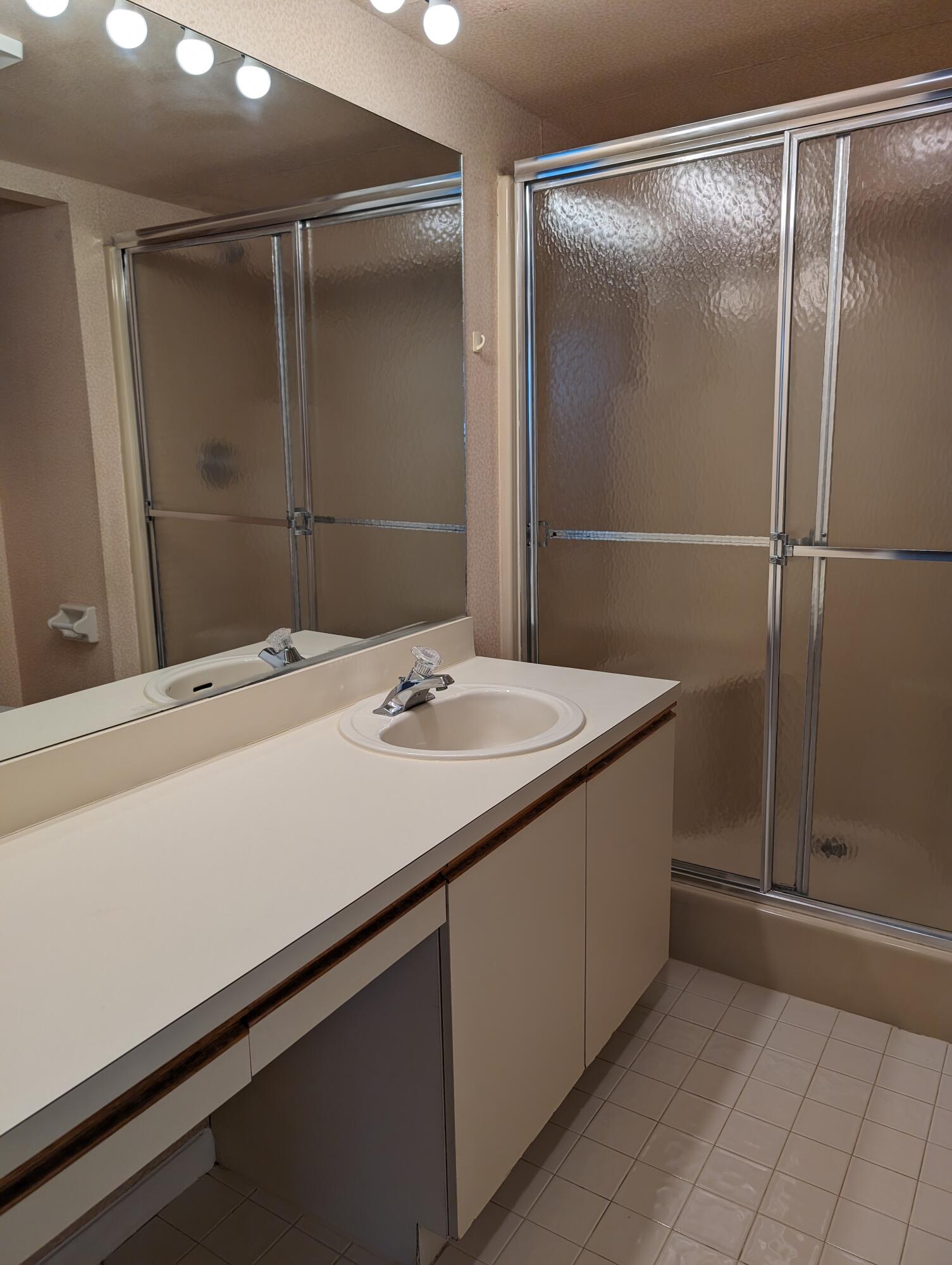 8291 SE Croft Circle M-5