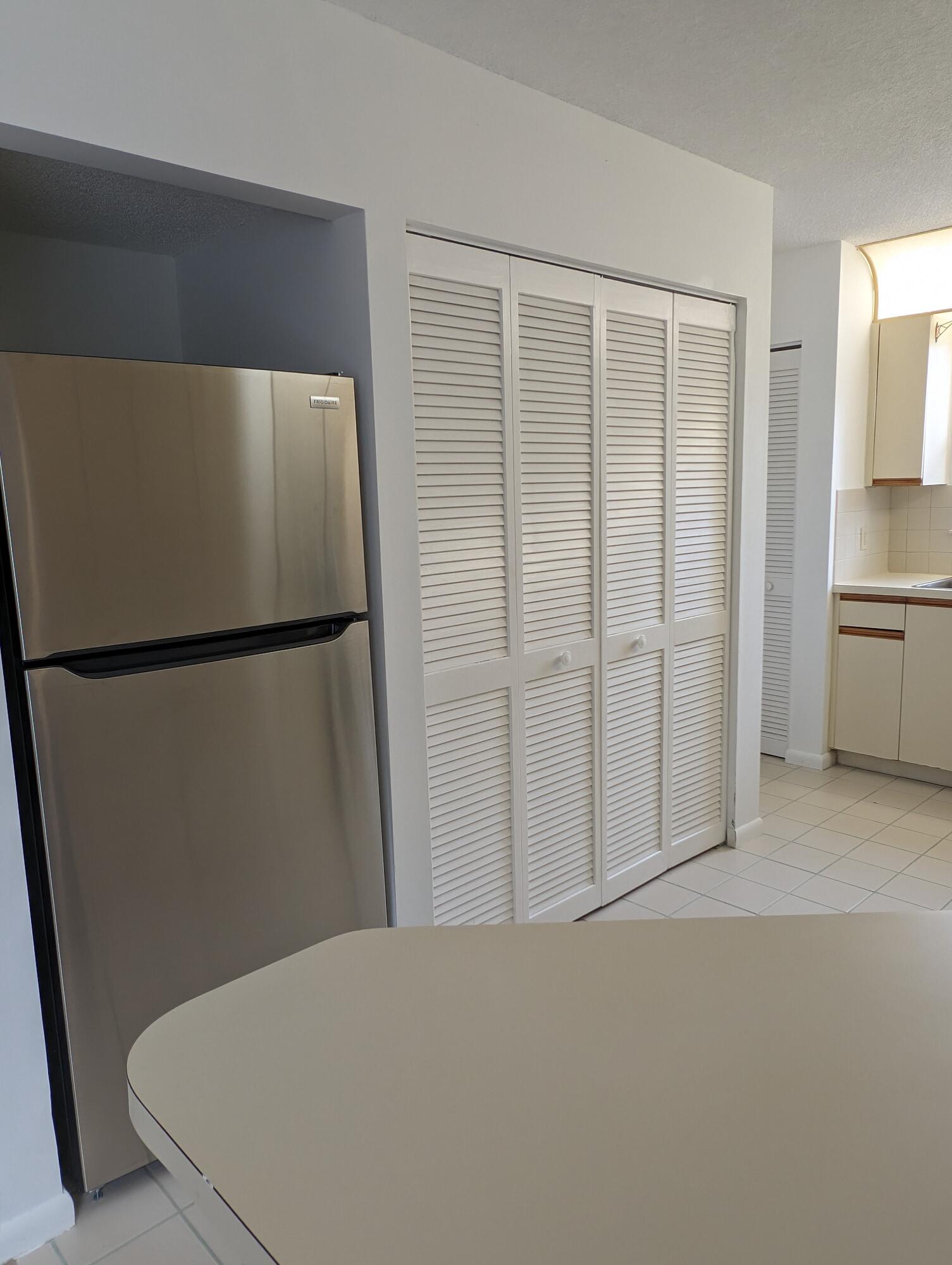 8291 SE Croft Circle M-5