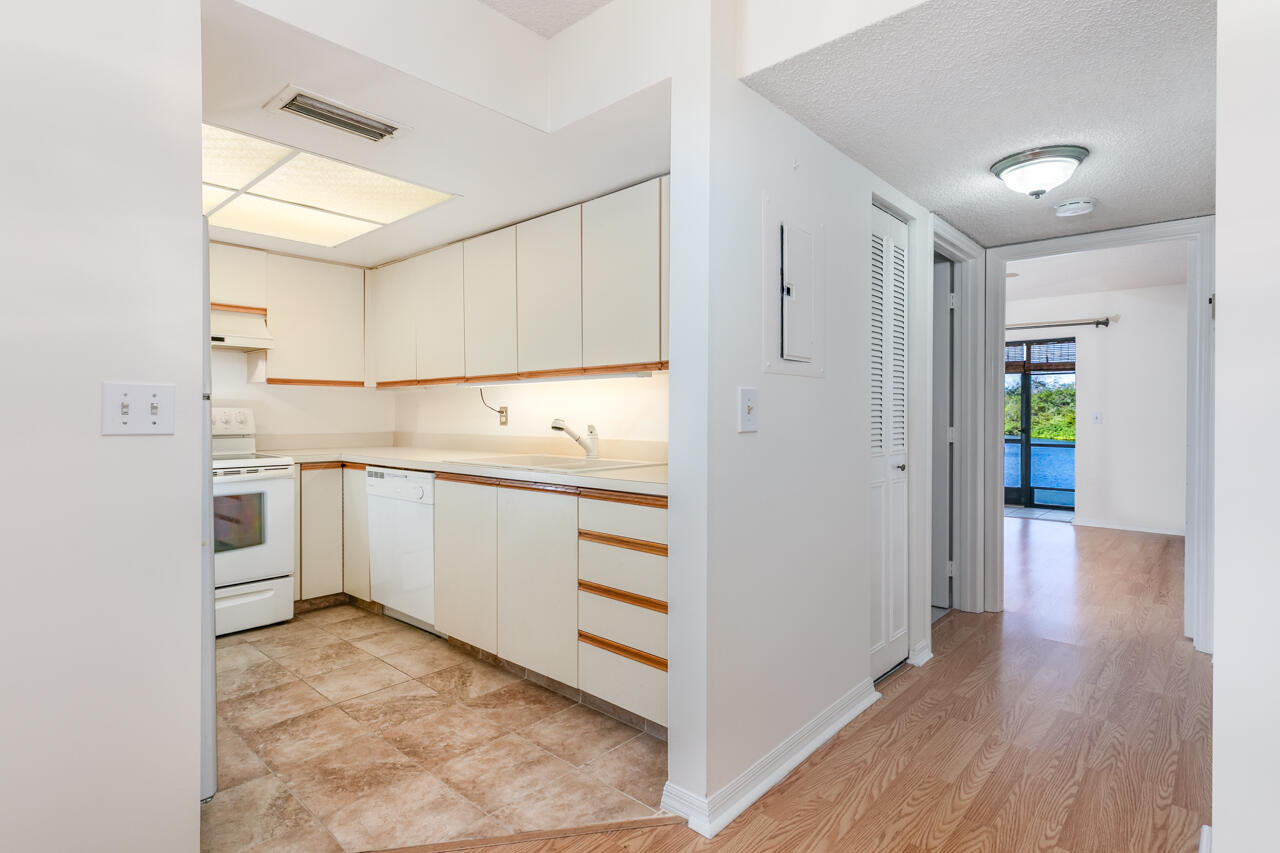 671 SW South River Drive 104