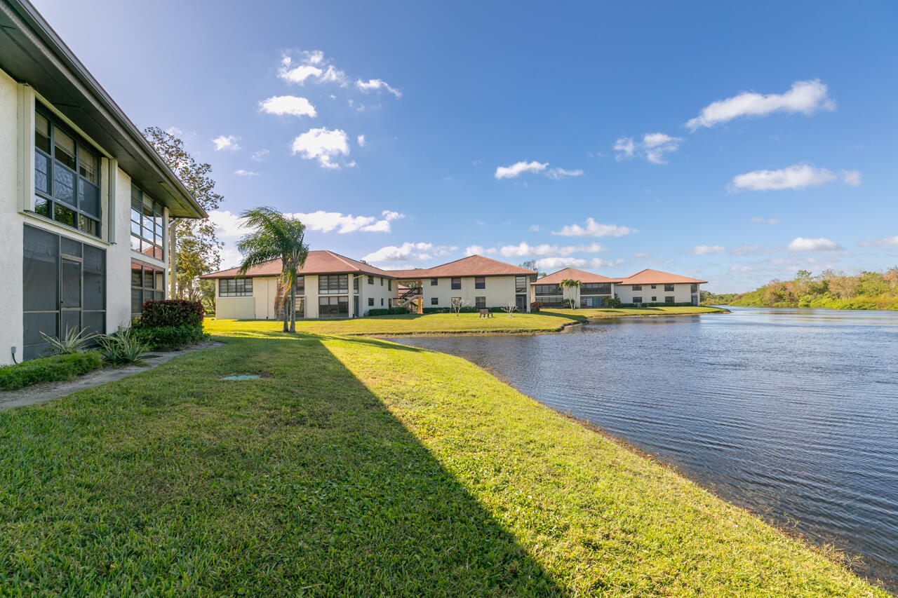 671 SW South River Drive 104