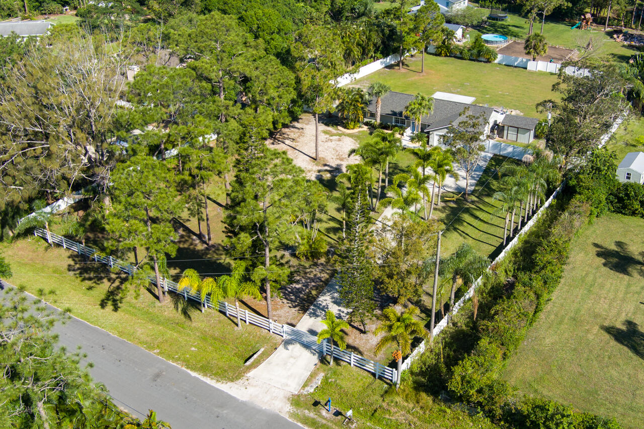12567 175th Road N
