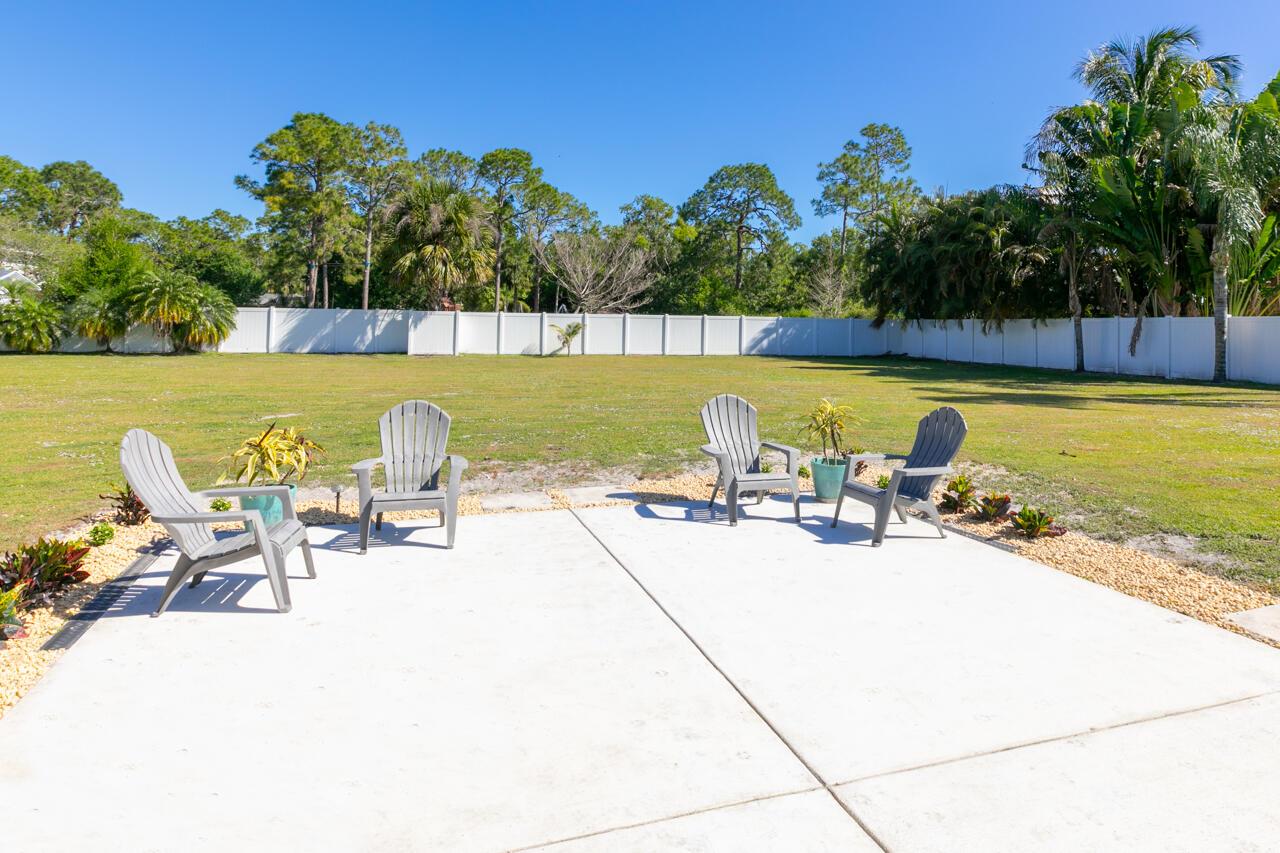 12567 175th Road N