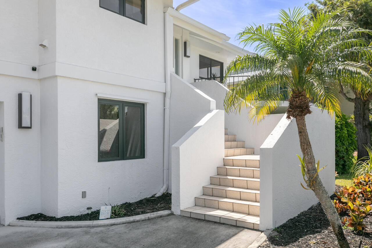 5570 SE Miles Grant Road