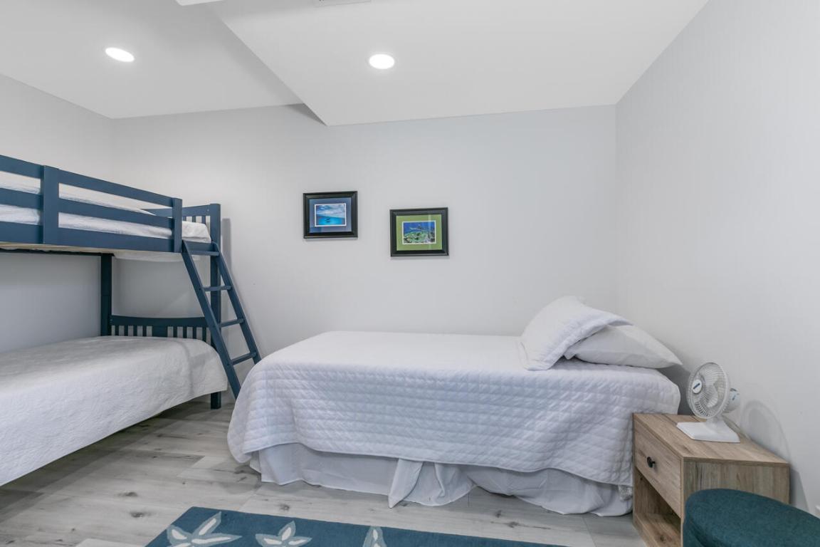 5570 SE Miles Grant Road