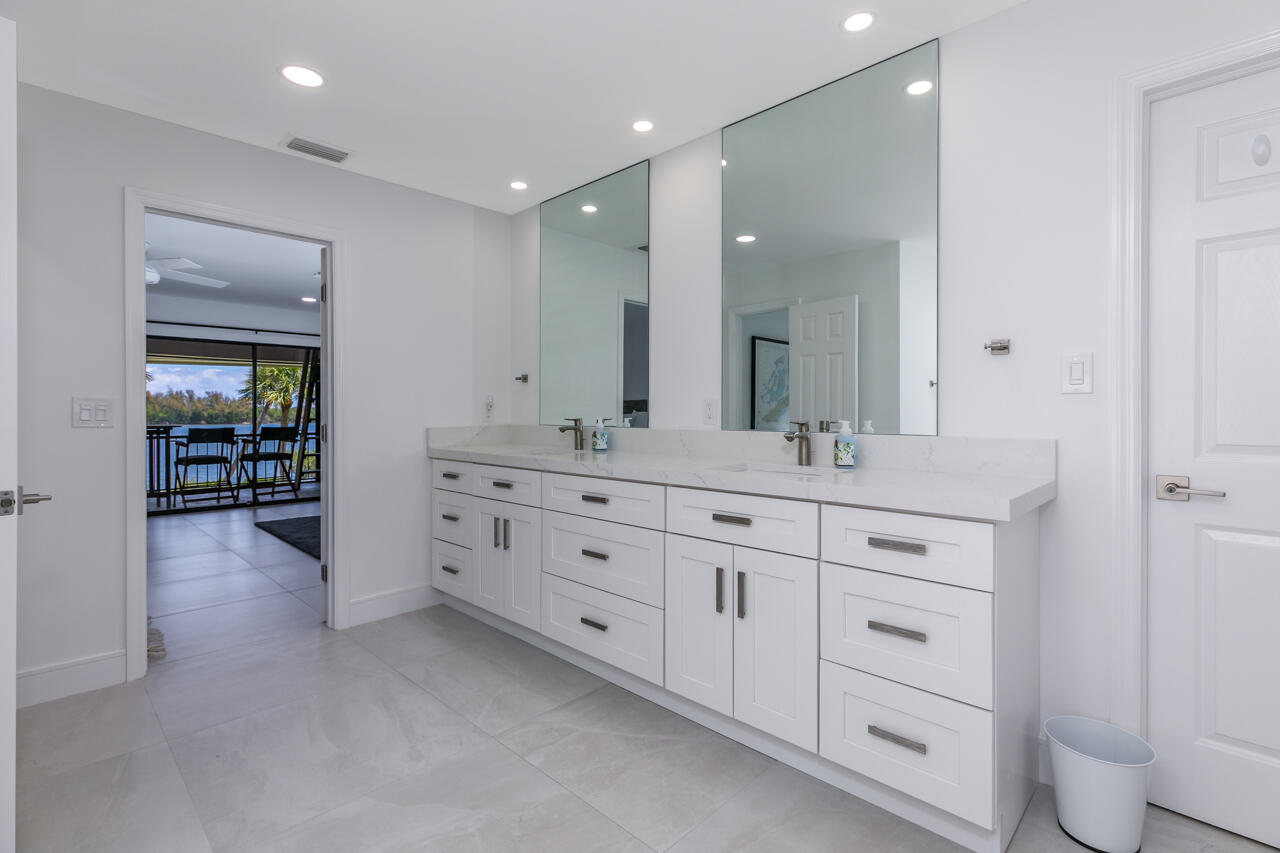 5570 SE Miles Grant Road