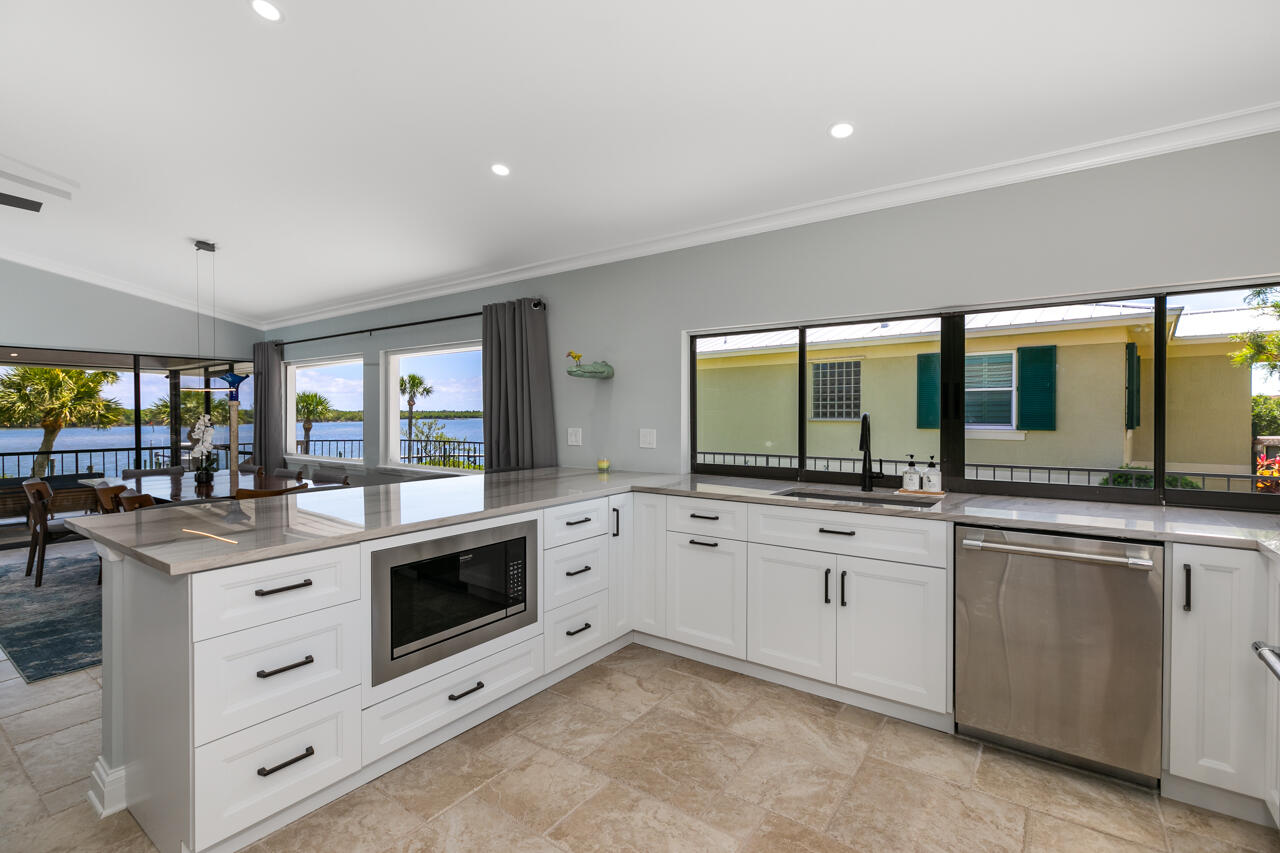 5570 SE Miles Grant Road