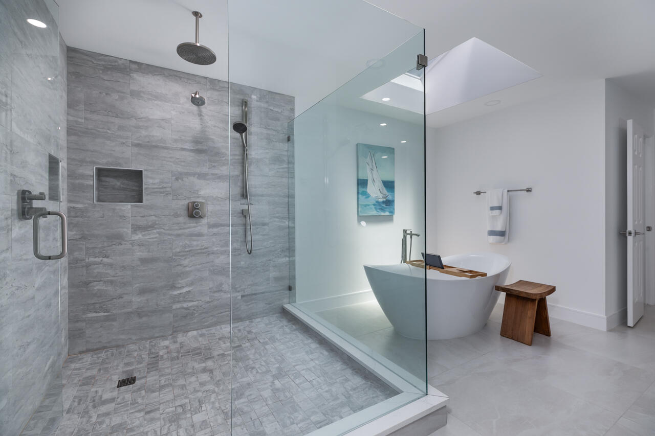 5570 SE Miles Grant Road