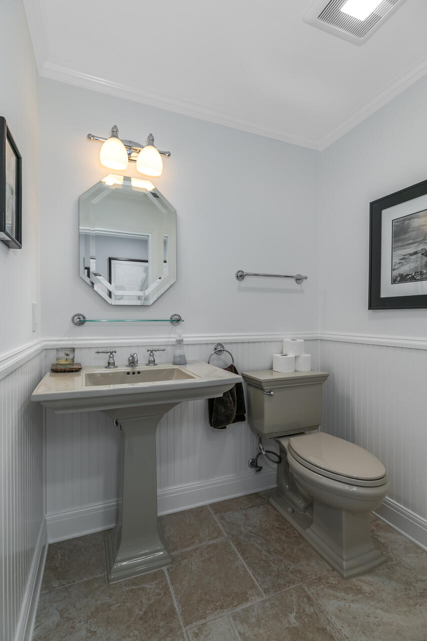 5570 SE Miles Grant Road