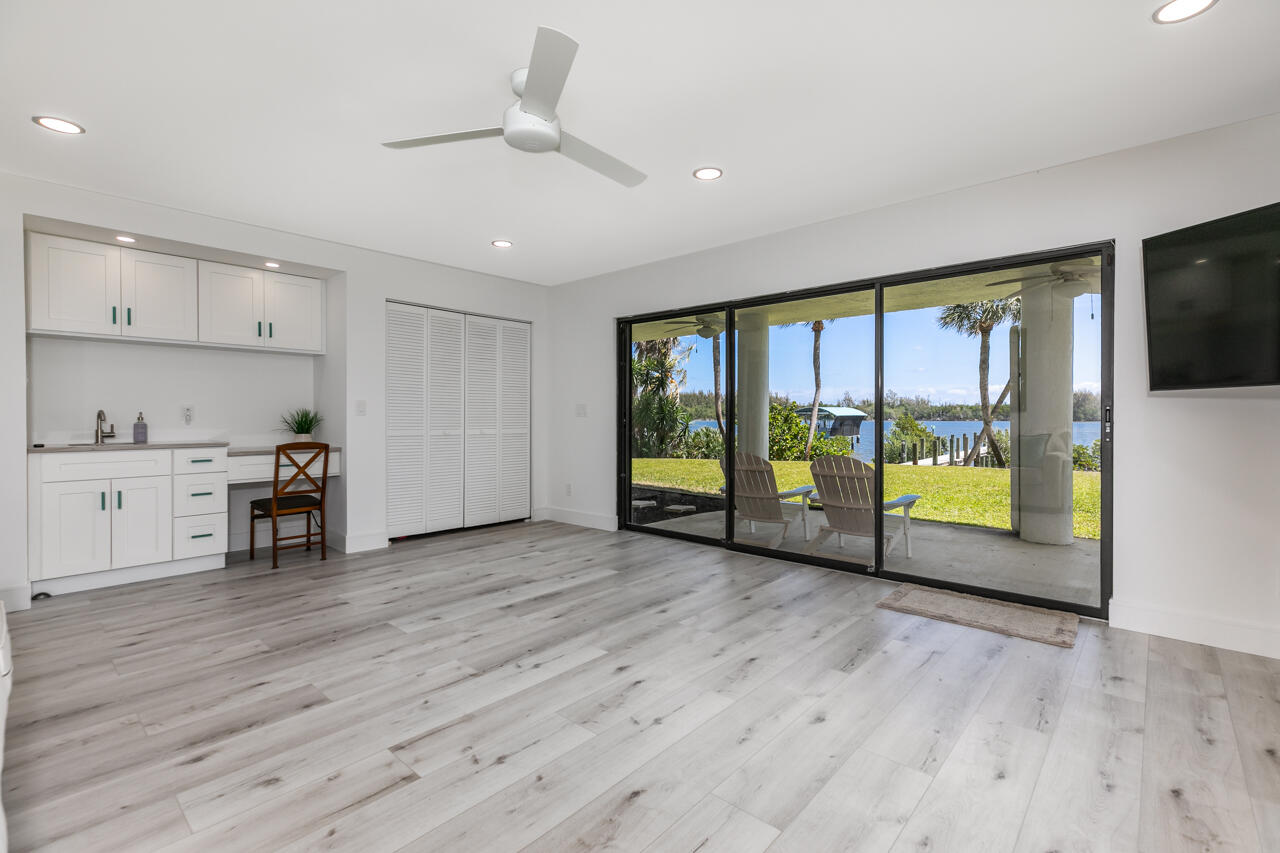 5570 SE Miles Grant Road