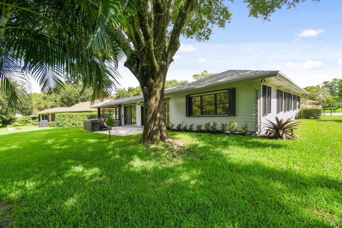 8144 SE Cypress Point Place