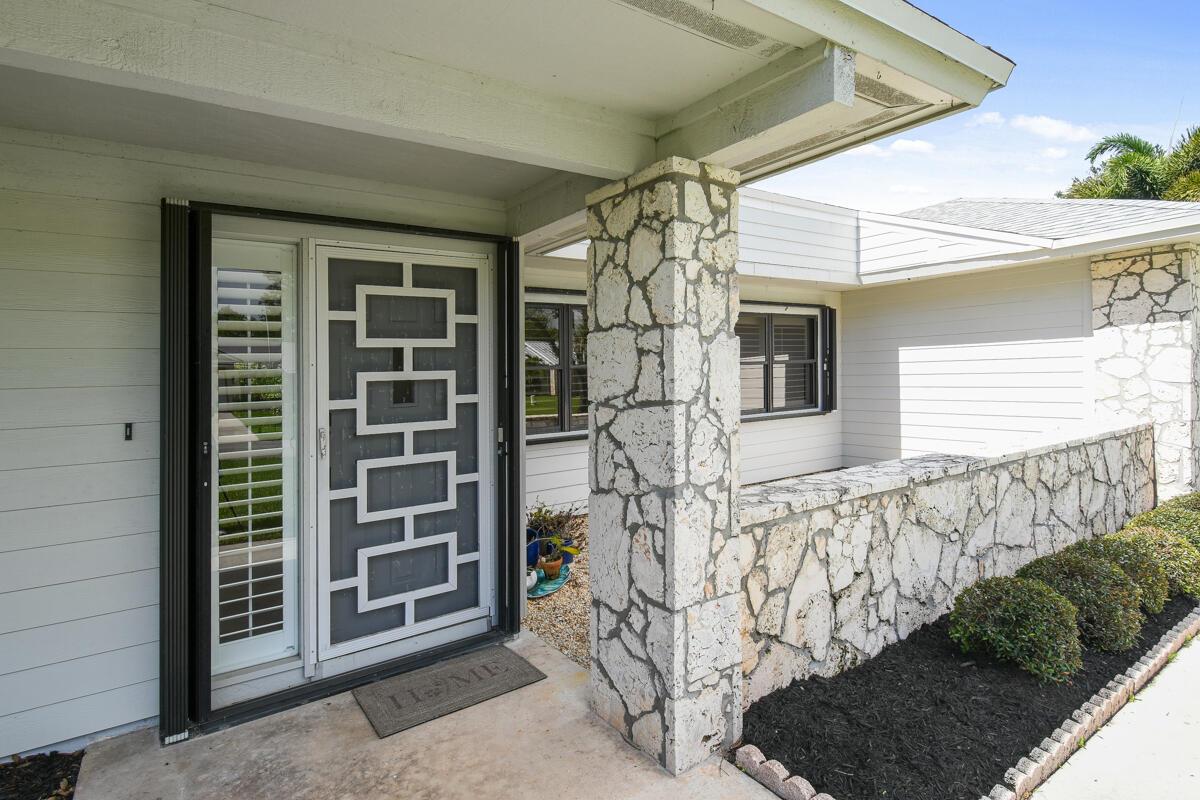 8144 SE Cypress Point Place
