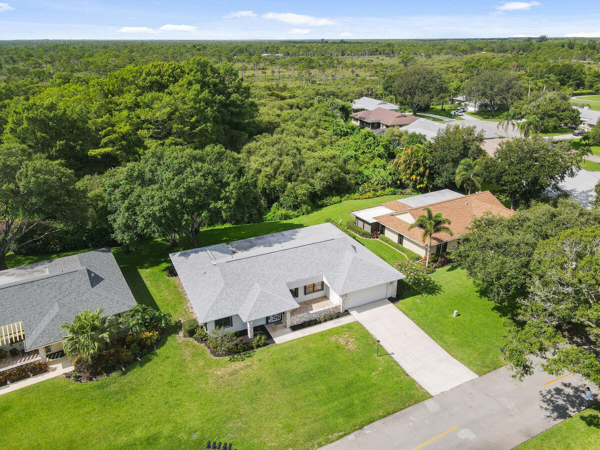 8144 SE Cypress Point Place