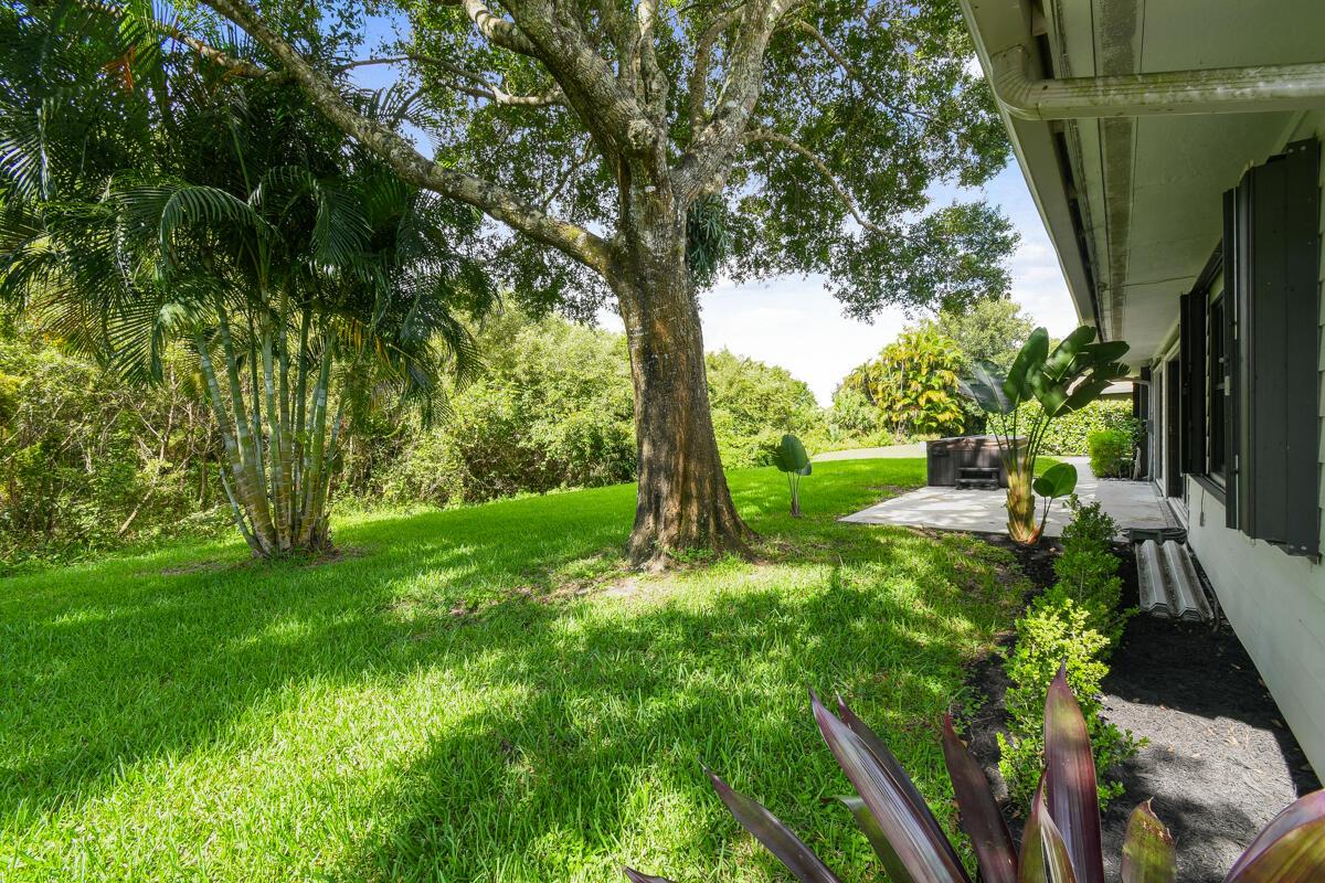 8144 SE Cypress Point Place