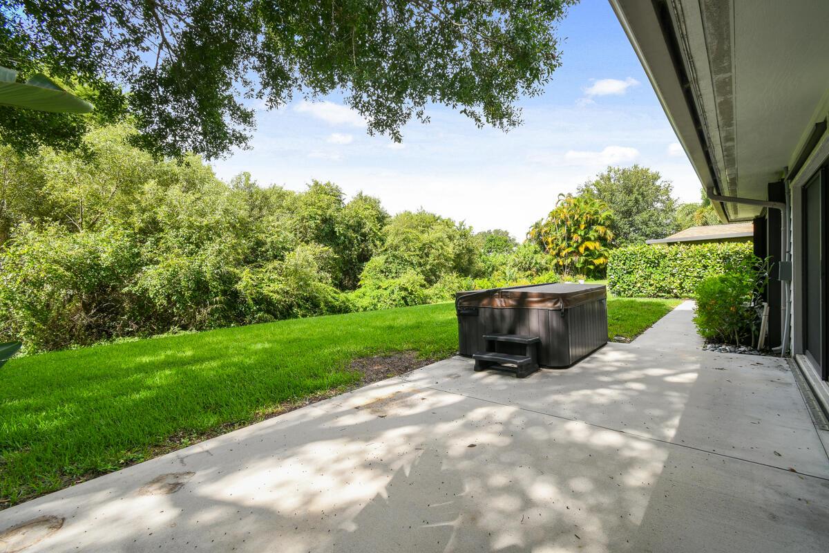 8144 SE Cypress Point Place