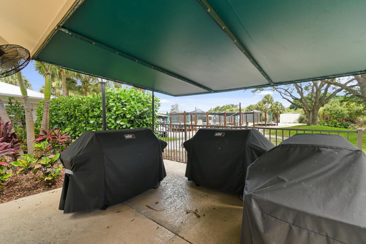 8144 SE Cypress Point Place