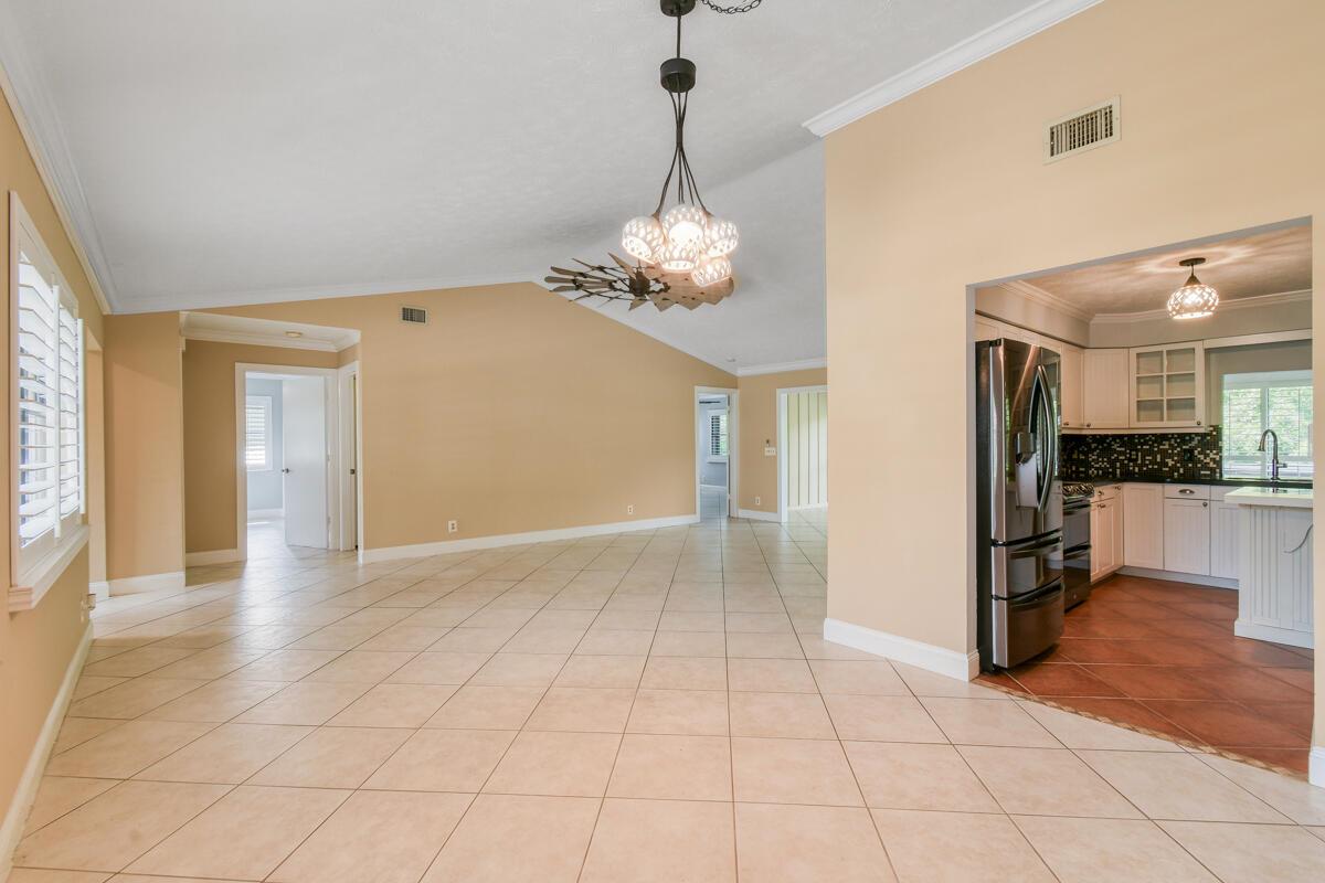 8144 SE Cypress Point Place