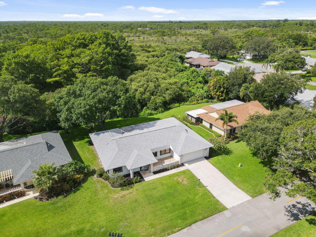 8144 SE Cypress Point Place